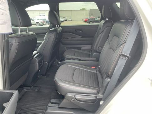 Used 2024 Nissan Pathfinder Rock Creek AWD/4WD image 22
