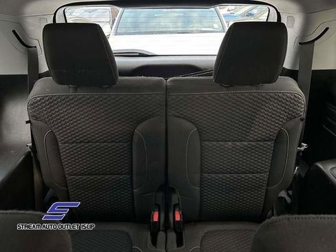 Used 2019 GMC Acadia SLE w/ Driver Alert Package I image 9