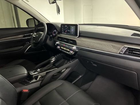Used 2022 Kia Telluride EX w/ EX Premium Package image 30