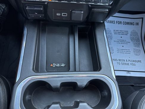 Used 2022 GMC Sierra 2500 Denali image 39