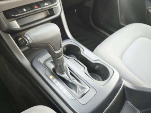 Used 2015 Chevrolet Colorado W/T w/ WT Convenience Package RWD image 26
