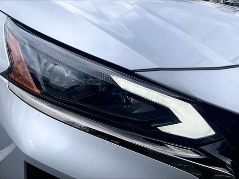 Used 2025 Nissan Altima 2.5 SR image 26