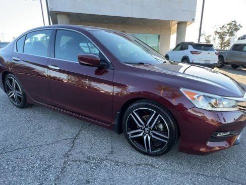 Used 2016 Honda Accord Sport image 2