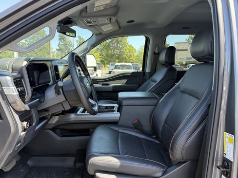 New 2025 Ford F250 Lariat w/ Lariat Ultimate Package image 4