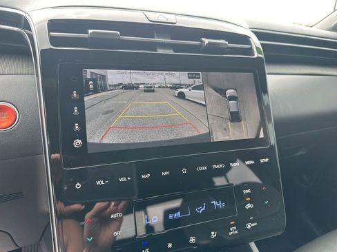 Used 2023 Hyundai Santa Cruz Limited image 19