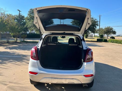 Used 2020 Buick Encore Preferred image 7