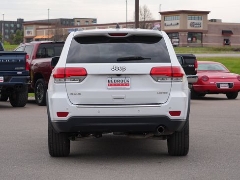 Used 2016 Jeep Grand Cherokee Limited AWD/4WD image 4