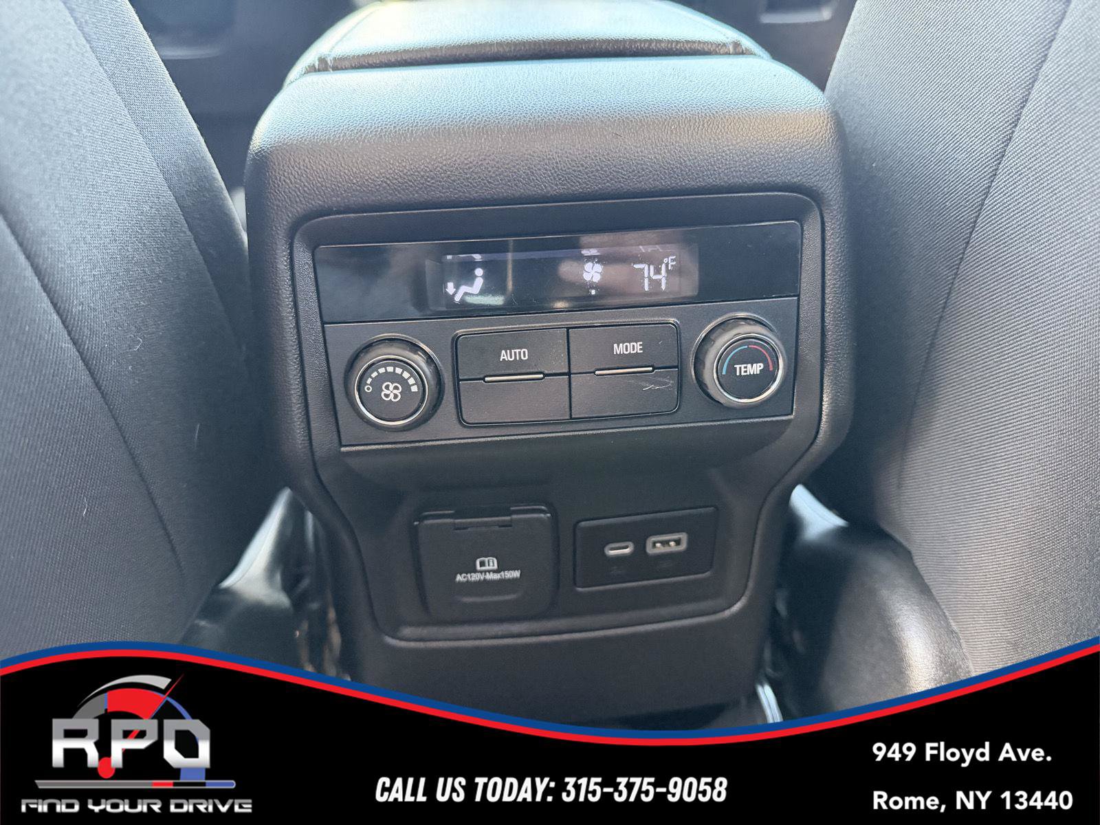Used 2021 GMC Acadia SLE w/ Driver Convenience Package AWD/4WD image 30