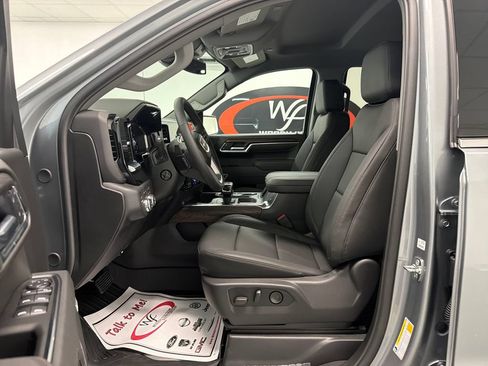 New 2026 GMC Sierra 1500 SLT w/ SLT Premium Plus Package AWD/4WD image 9