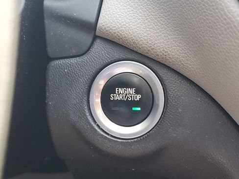Certified 2019 Chevrolet Equinox LS FWD image 23