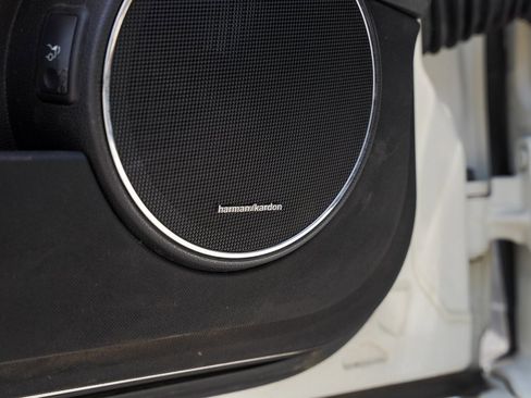 Used 2010 Mercedes-Benz C 63 AMG Sedan image 27