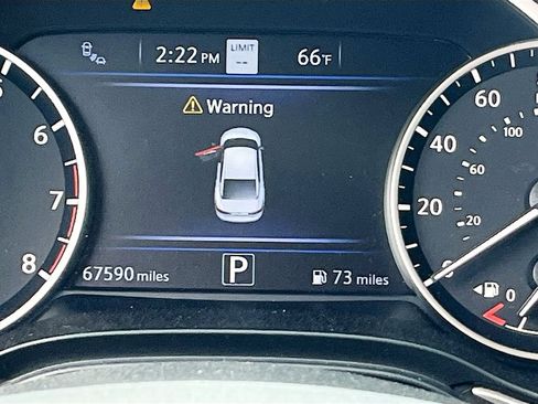 Used 2023 Nissan Maxima Platinum w/ Sport Mat Group FWD image 12