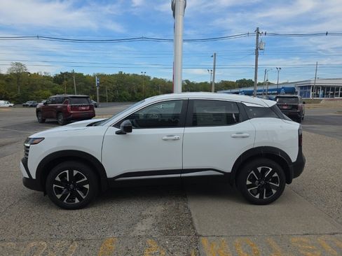 New 2026 Nissan Kicks SV w/ Cold Weather Package image 8