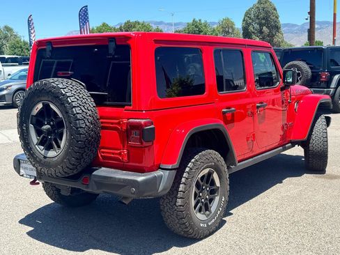 Used 2018 Jeep Wrangler Unlimited Rubicon AWD/4WD image 8