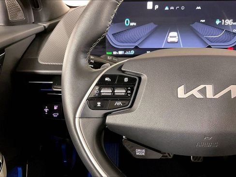 Used 2022 Kia EV6 GT-Line AWD/4WD image 18