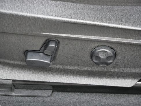 Used 2023 Alfa Romeo Stelvio Ti image 7