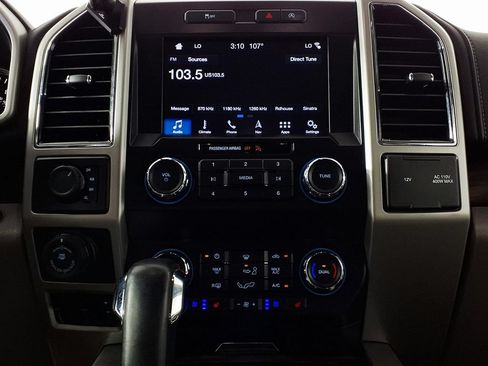Used 2019 Ford F150 Lariat AWD/4WD image 24