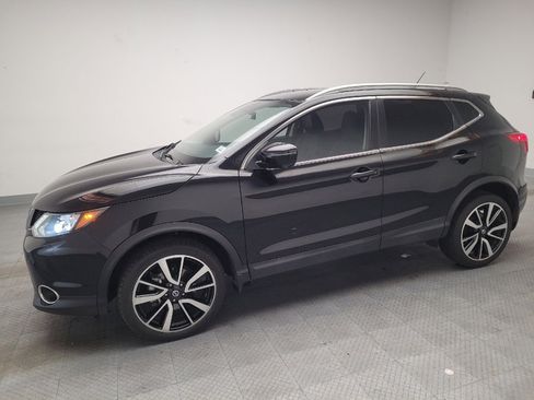 Used 2017 Nissan Rogue Sport SL w/ SL Premium Package image 2