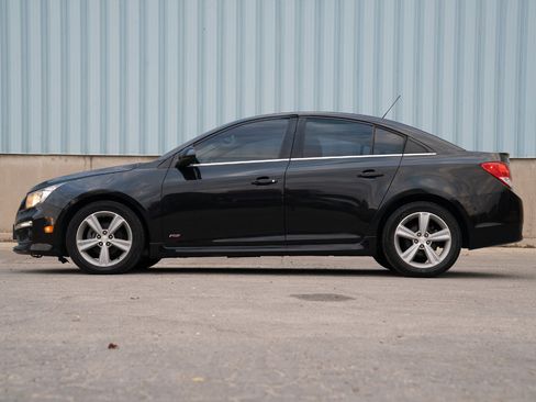 Used 2016 Chevrolet Cruze LT w/ Sun, Sound and Sport Package image 6