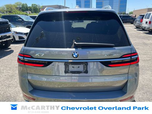 Used 2024 BMW X7 xDrive40i image 4
