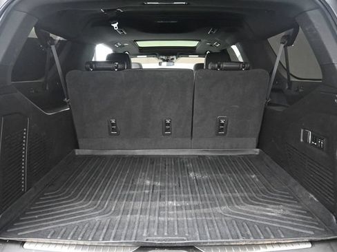 Used 2023 Chevrolet Suburban Z71 w/ Luxury Package AWD/4WD image 38