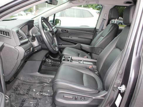 Used 2023 Honda Odyssey EX-L image 11