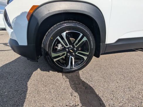 Used 2022 Chevrolet TrailBlazer LT w/ LPO, Blackout Package FWD image 27