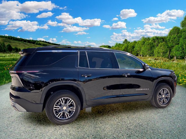 Used 2026 Chevrolet Traverse LT w/ Driver Confidence Package FWD image 6