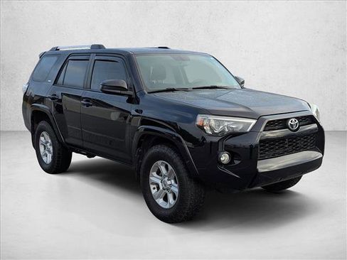 Used 2019 Toyota 4Runner SR5 image 3