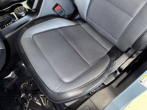 Used 2022 Ford Bronco Everglades image 33