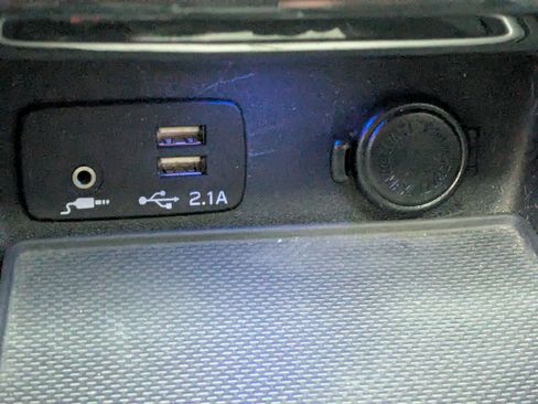 Used 2019 Subaru Forester Limited w/ Popular Package #3 image 27