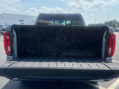Used 2020 GMC Sierra 1500 SLT w/ SLT Premium Plus Package AWD/4WD image 9