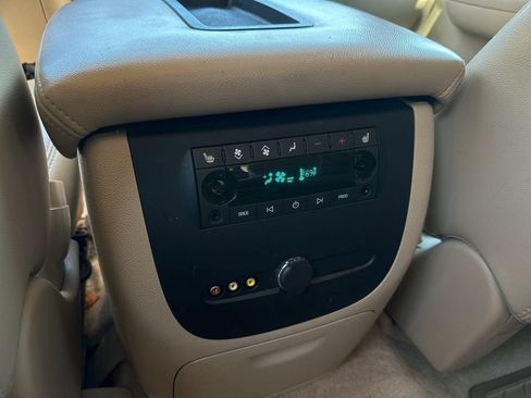 Used 2007 Chevrolet Tahoe LTZ w/ LTZ Preferred Equipment Group RWD image 22
