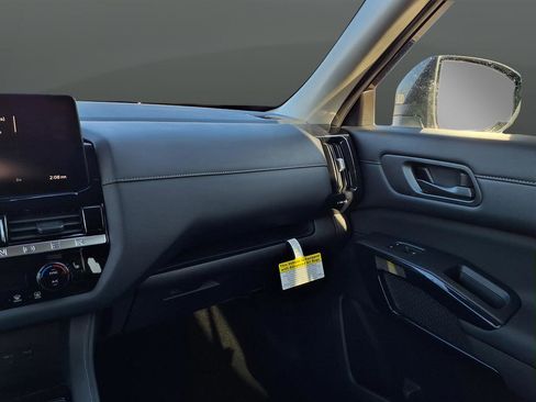 New 2026 Nissan Pathfinder SV image 16