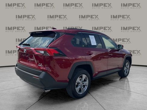 Used 2024 Toyota RAV4 XLE image 5