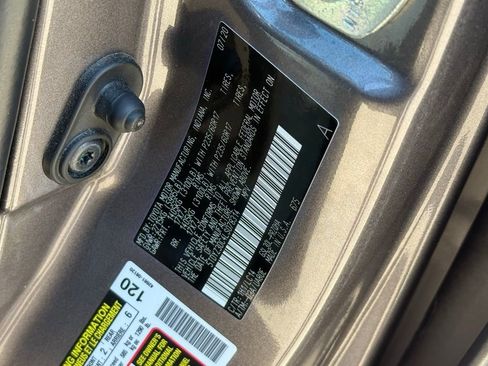 Used 2020 Toyota Sienna XLE FWD image 32