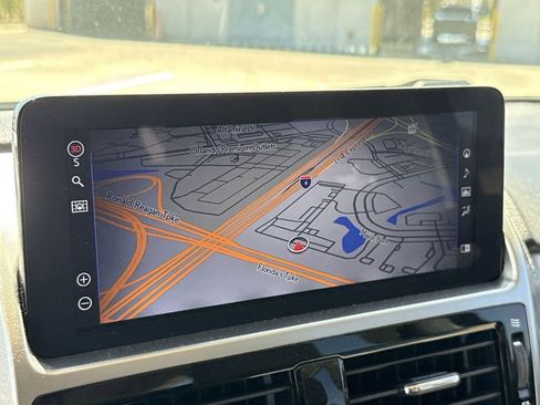 Used 2022 Lexus GX 460 Premium image 22