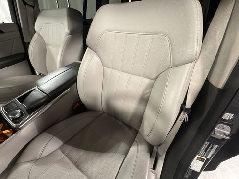 Used 2016 Mercedes-Benz GL 450 4MATIC image 19