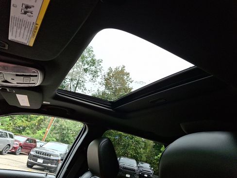 Certified 2022 Dodge Durango GT image 16