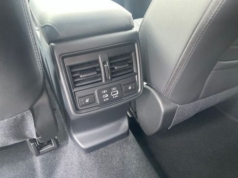 New 2026 Subaru Outback Limited AWD/4WD image 12