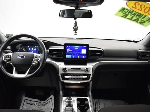 Used 2022 Ford Explorer XLT AWD/4WD image 19