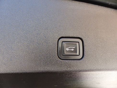 Used 2024 Cadillac XT6 Luxury w/ LPO, Floor Liner Package AWD/4WD image 44