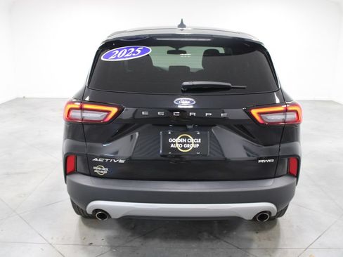 Used 2025 Ford Escape Active AWD/4WD image 8