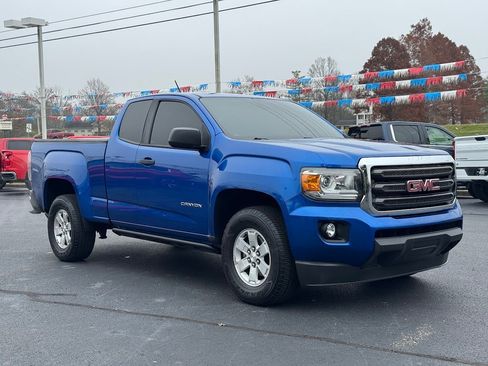 Used 2020 GMC Canyon W/T w/ Convenience Package image 3