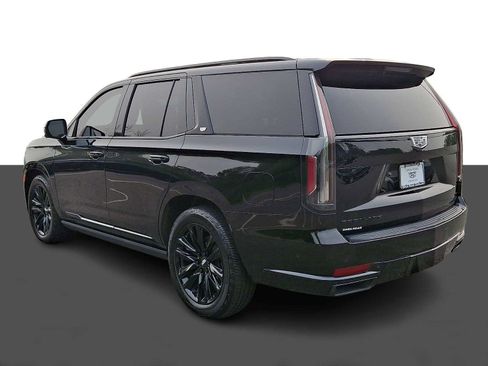 Certified 2023 Cadillac Escalade Sport Platinum w/ LPO, ONYX Package AWD/4WD image 4