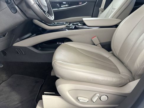 Used 2022 Lincoln Nautilus Reserve w/ Equipment Group 201A image 13