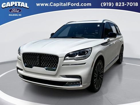 Used 2024 Lincoln Aviator Black Label w/ Dynamic Handling Package AWD/4WD image 1
