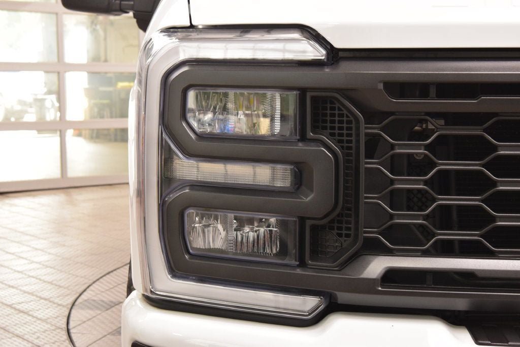 Used 2024 Ford F250 XL w/ STX Appearance Package AWD/4WD image 6