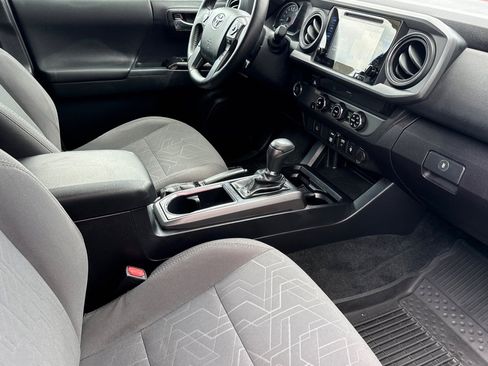 Certified 2018 Toyota Tacoma TRD Sport RWD image 20