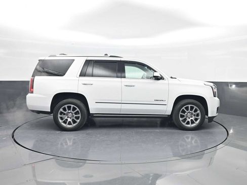Used 2019 GMC Yukon Denali image 9